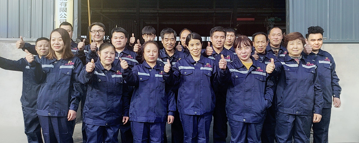 “全國質量知識競賽”復賽參賽選手認真答題